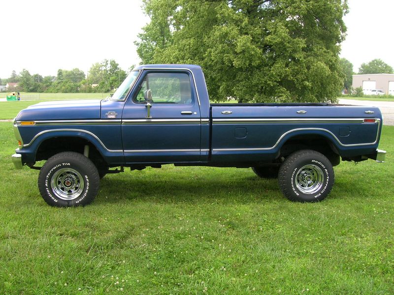 1978 F250 3/4 ton Long bed 4x4 regular cab Lariate blue survivor 78